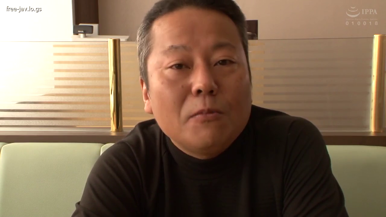 异地出差寂寞难耐，小宾馆叫了张神秘小卡片套餐，上门服务太刺激！