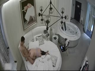 438 20:31独家流出北大学院最骚的女奴事件，校园高冷女神，床上极度反差骚母狗，深喉吞精口爆多人