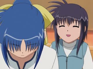 长腿美女御姐透明蕾丝内裤 在户外各种姿势露出逼毛