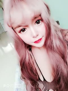 麻豆出品 看房时被性感女房东诱惑，管明美激情缠绵