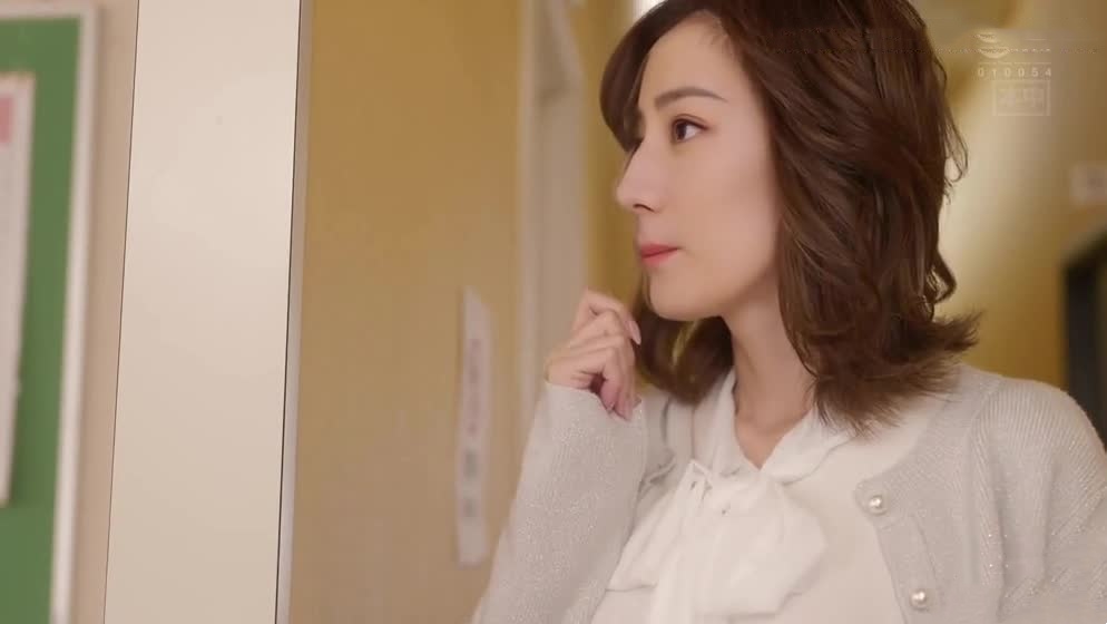 [亞洲無碼] 【好片分享】这个地方真好，边上围观的群众能待一天。不到闭园一个也不走。[22:15]