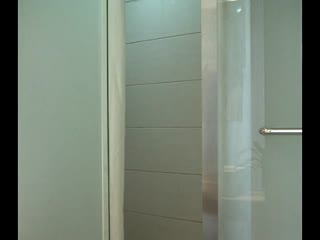 霸王茶姬 18岁奶茶甜妹刚下班就约我操她，看样子是上次把她操爽了还想和我做爱，是不是爱上我的大鸡巴？