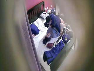 巨乳人妻出轨实录！铃木真由 铃木真夕家中偷情双飞淫戏 VEC715