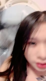 逮住了一个来家里偷丝袜的小偷丝袜小淫妻