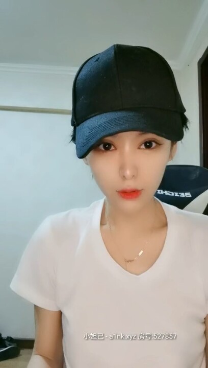 [無碼]fc2ppv 4743932 ８岁，经验人数１人！ ３个月前まで！ ！经验次数３次的无垢，纯白，超级可爱的高级登场！生平第一次生插入！夜店，风俗，交易完全没有经验，首次拍摄，猿梼口球，个人制作５０６