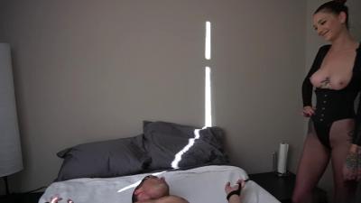 3D生化危机主题三人激情诱惑合集