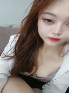 【依然】字母獵奇必備⑤！極度SM重口，舞蹈生姐姐各種花樣玩法，暴力異物擴張3P女女露出喝尿 (1)