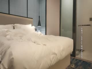 [亞洲無碼] 新土豪大哥花高价拿下，身高175cm，【06纯欲车模】，无套啪啪，露脸，虽然胸小但是气质佳，近景特写小表情[116 MP4 1220MB]