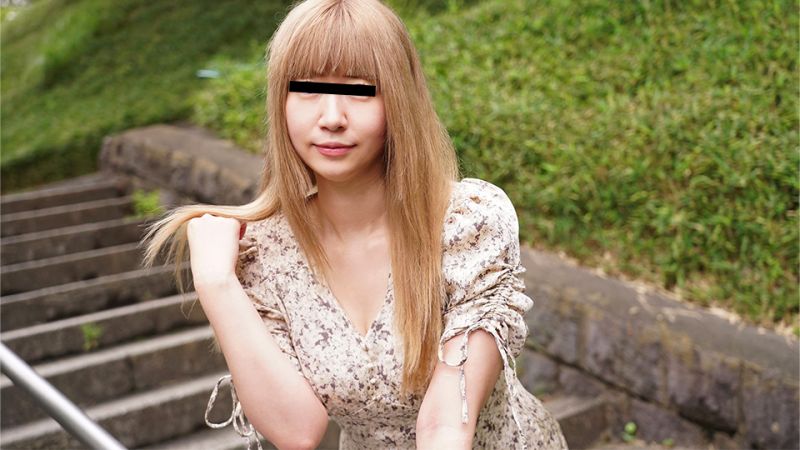 她的姐姐真是個女孩！ 我不戴避孕套或其他任何東西，我只能生他的生。 他引誘我。