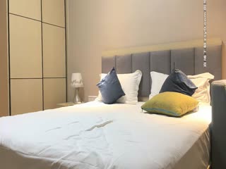 【独家原创】抖音高颜值网红蜜桃臀女神口爆 露出制服诱惑