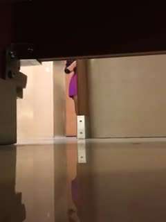 海莉 斯佩德和杰米 米歇尔 初吻变成铁杆 交换家庭狂欢惊喜